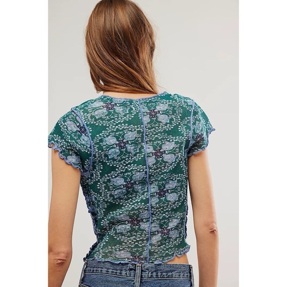 NEW Free People Oh My Baby Tee in Seagrass Combo Fitted Cropped Scoop Neck - Picture 3 of 3